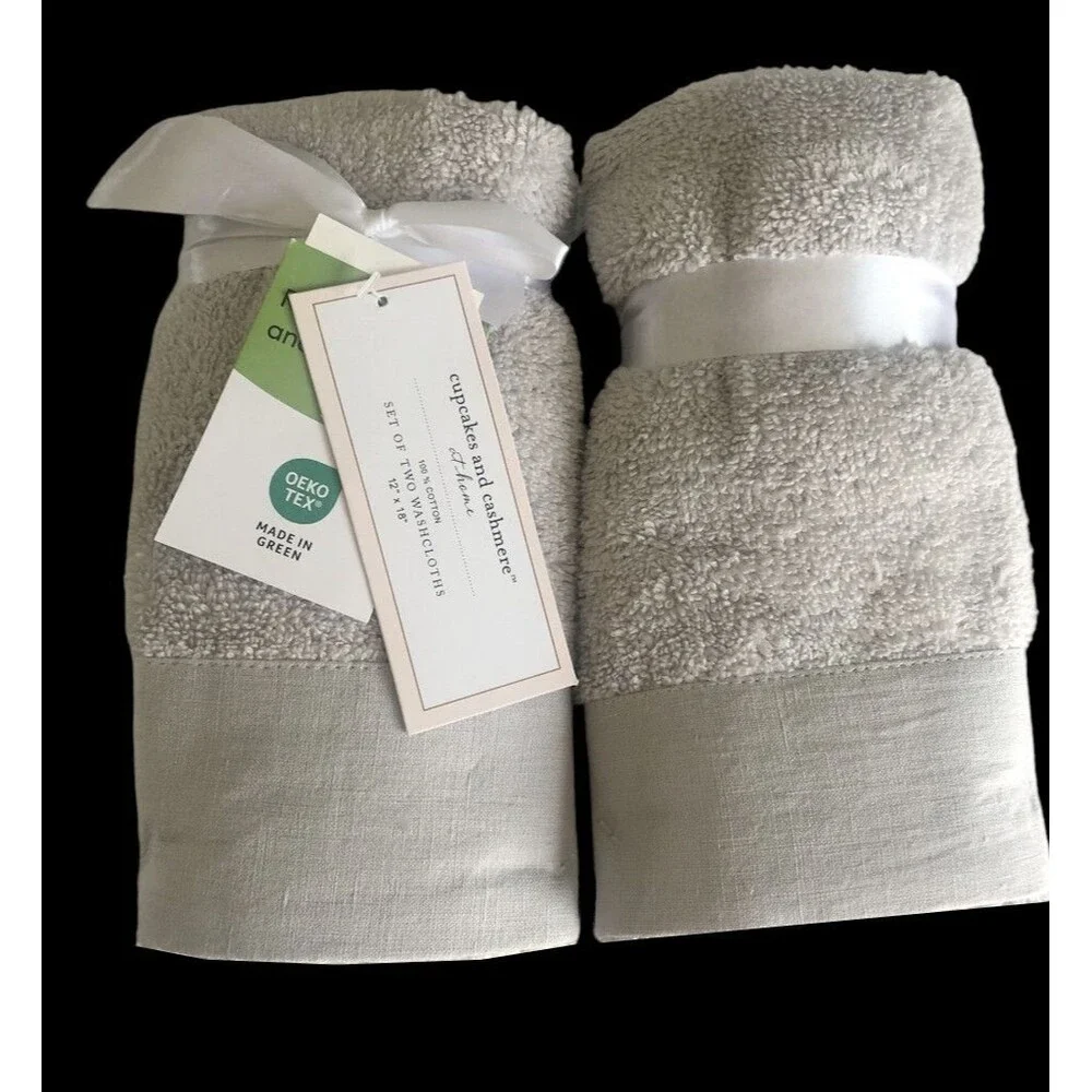 cupcakes and cashmere Fingertip Towels Light Gray Solid Border Set of 2
